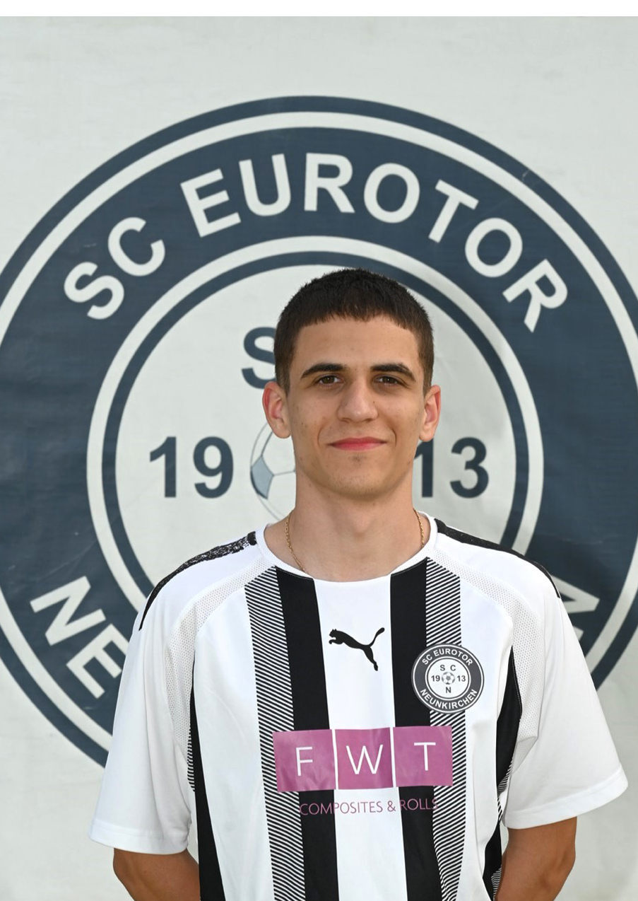 Stefan Bilbija : 